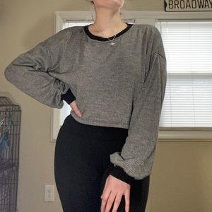 Cropped Sweater/Top